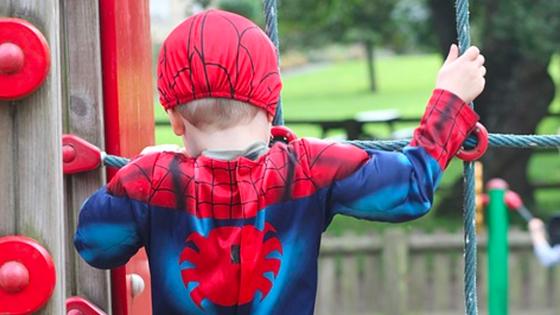 Tres niños terminaron en el hospital tras dejarse picar por una araña para tener superpoderes Tres niños terminaron en el hospital tras dejarse picar por una araña para tener superpoderes