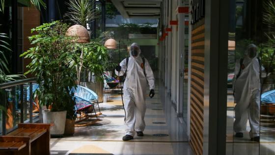 reapertura de centro comerciales medellín