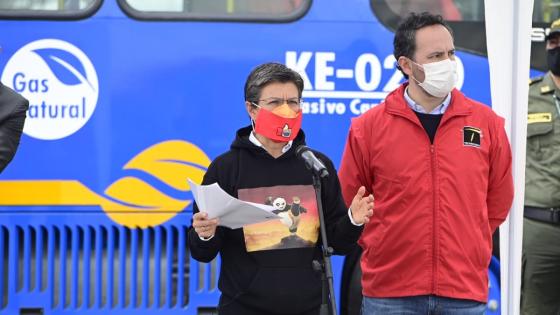 Alcaldía y TransMilenio presentan los nuevos buses a gas 