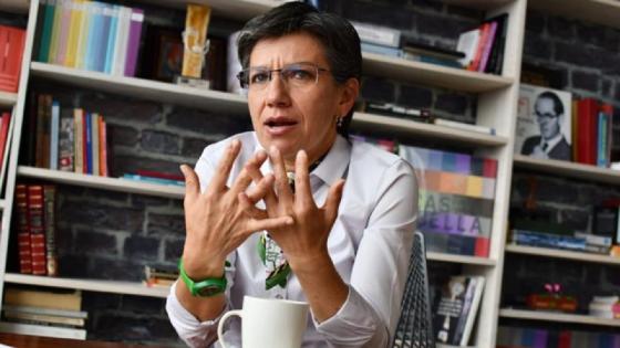 Claudia López y su compromiso para mejorar las condiciones de los médicos en Bogotá