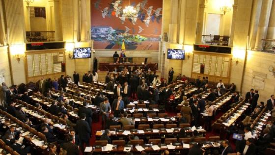 reacciones políticas a la cadena perpetua para violadores y asesinos de niños