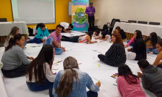  prácticas de crianza amorosa y juego