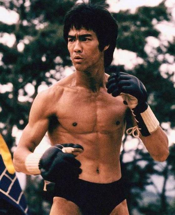 Twitter oficial @brucelee