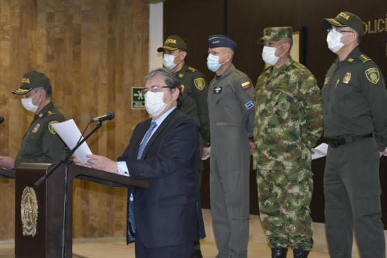 Ministro de Defensa Carlos Holmes Trujillo Ministro de Defensa Carlos Holmes Trujillo