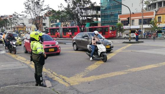 Distrito será el encargado de operar el parqueo en vía pública Distrito será el encargado de operar el parqueo en vía pública