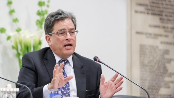 ministro de Hacienda Alberto Carrasquilla