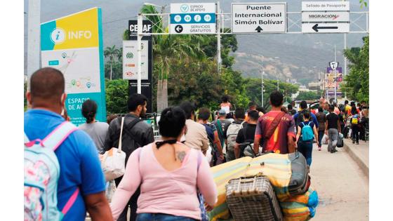 Colombia amplía cierre de fronteras