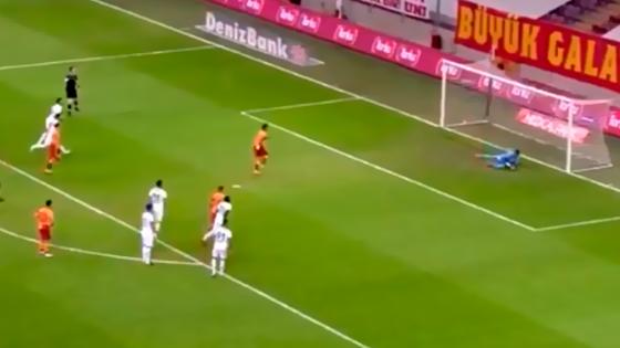 Gol de Falcao García en Galatasaray Gol de Falcao García en Galatasaray