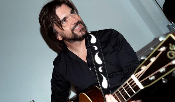 Juanes carro Juanes carro