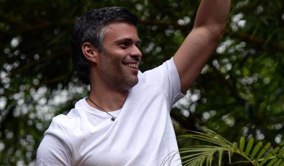 Leopoldo López deja la residencia del embajador español en Caracas y se va de Venezuela Leopoldo López deja la residencia del embajador español en Caracas y se va de Venezuela