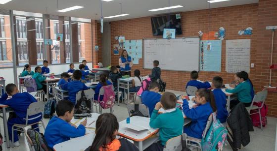 137 instituciones educativas pueden volver a clases presenciales en Bogotá
