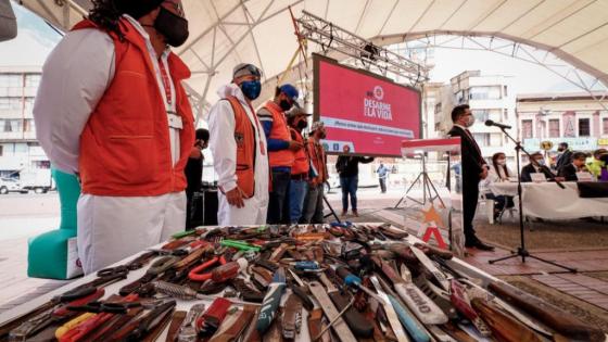 Alcaldía presentó estrategia de desarme en Bogotá