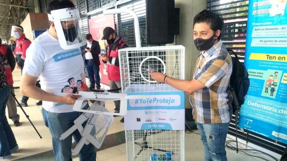 Usuarios de Transmilenio podrán cambiar reciclaje por caretas de protección