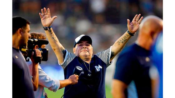 Maradona empezó a descomponerse en horas de la mañana y a mediodía entró en paro.