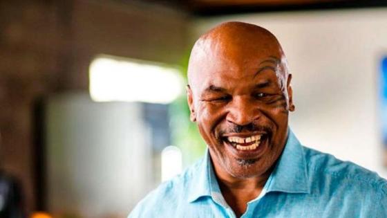 Mike Tyson vs. Roy Jones jr