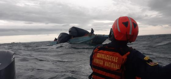 Rescates altamar huracán Iota Rescates altamar huracán Iota