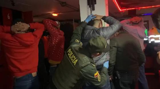 Policía sorprendió a 40 personas en fiesta clandestina en Chapinero 