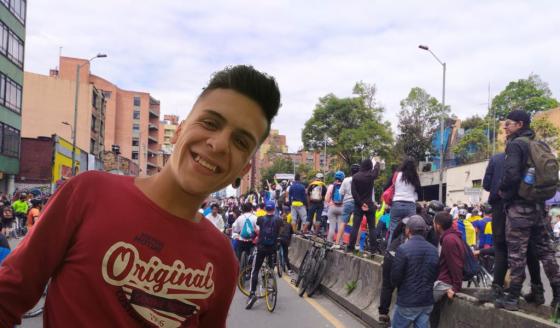 Plantón y velatón en conmemoración a Dilan Cruz en Bogotá Plantón y velatón en conmemoración a Dilan Cruz en Bogotá