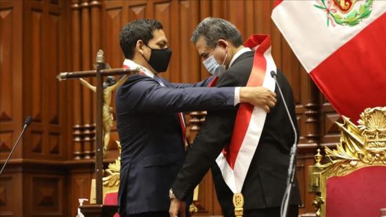 Manuel Merino de Lama juró como presidente del Perú Manuel Merino de Lama juró como presidente del Perú