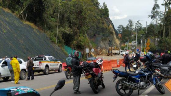 Habilitan paso a un carril en vía a la Calera