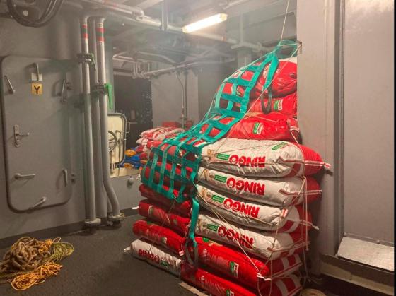Transporte de 30 toneladas de comida para animales marca Ringo