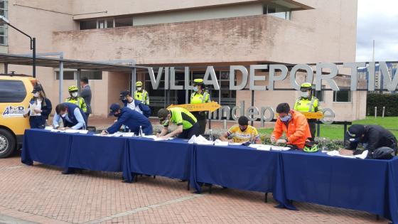 Firma del pacto por la vida y la responsabilidad vial Firma del pacto por la vida y la responsabilidad vial