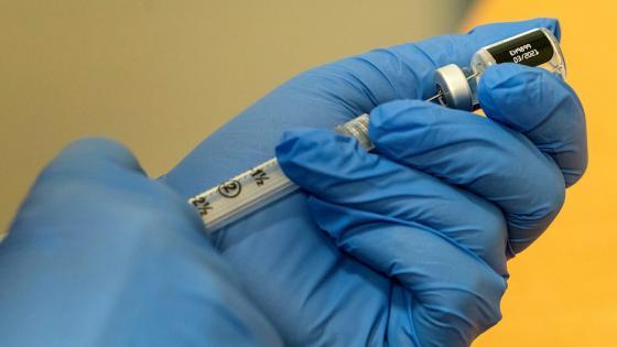 EPS deberán buscar población a vacunar contra covid-19