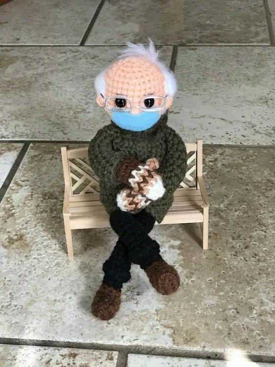 Bernie muñeco de croché Bernie muñeco de croché