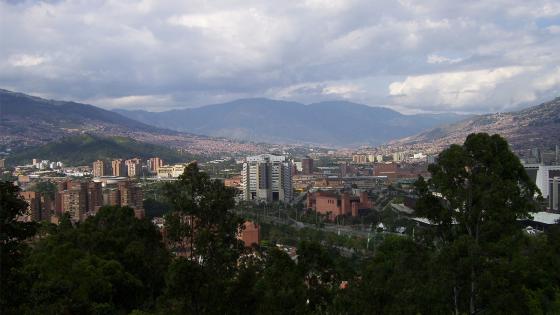 Toque de queda Medellín