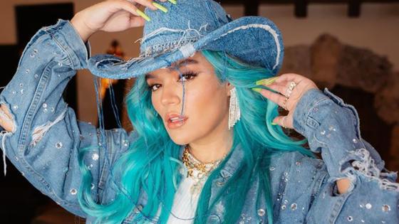 Karol G se cansó de la jeepeta y ahora estrena lujoso carro Karol G se cansó de la jeepeta y ahora estrena lujoso carro