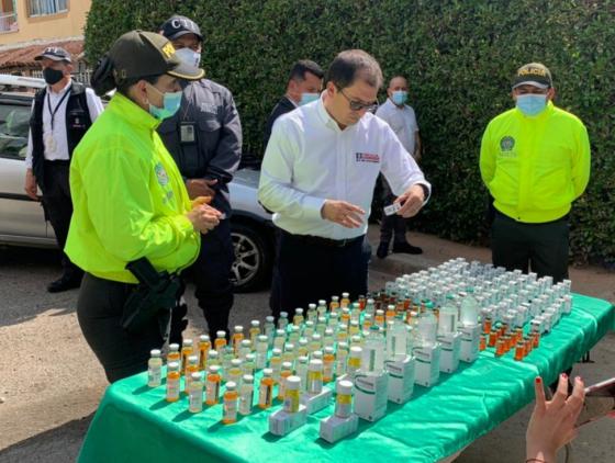 Decomisan medicamentos, suplementos y anabólicos falsos en Bogotá Decomisan medicamentos, suplementos y anabólicos falsos en Bogotá