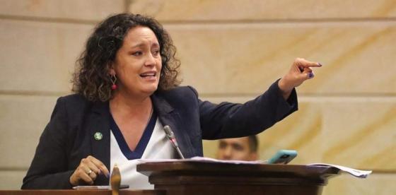 Angélica Lozano se niega a unir fuerzas con la izquierda Angélica Lozano se niega a unir fuerzas con la izquierda