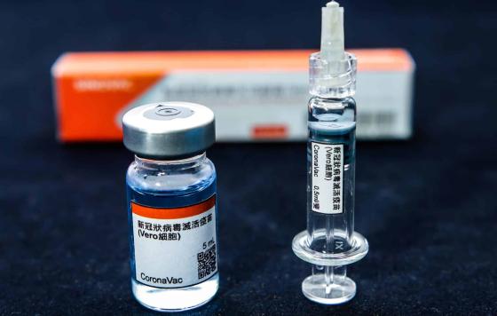 Invima autorizó importación de la vacuna CoronaVac