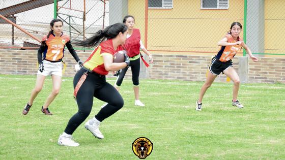 Club de Football Americano  Pumas D.C. - Kodak Fotografía Express.