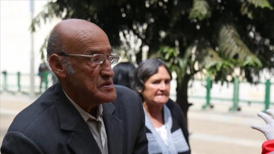 Comienza distribución de vacunas para inmunizar a mayores de 80 años en Colombia Comienza distribución de vacunas para inmunizar a mayores de 80 años en Colombia