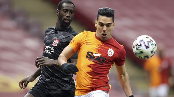 Doblete de Falcao en empate de Galatasaray Doblete de Falcao en empate de Galatasaray