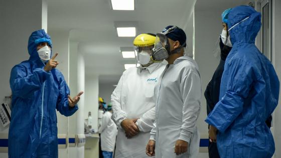 Médicos de Barranquilla piden alerta roja y confinamiento total Médicos de Barranquilla piden alerta roja y confinamiento total