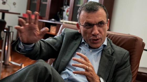 ¿Roy Barreras publica una fake news, previo a foro sobre el tema? ¿Roy Barreras publica una fake news, previo a foro sobre el tema?