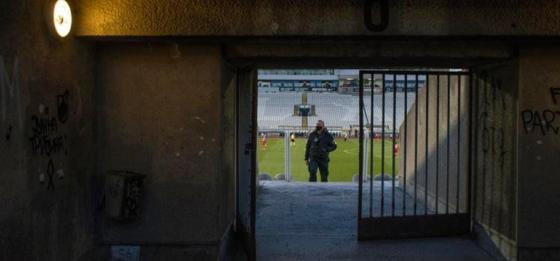Arrestos enturbian el fútbol serbio, dominado por gánsteres y ‘sepultureros’ Arrestos enturbian el fútbol serbio, dominado por gánsteres y ‘sepultureros’