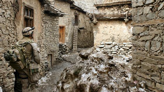 Afganos vs Talibanes