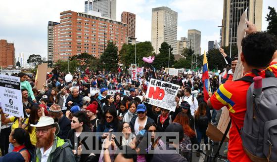 Centrales obreras anuncian paro nacional el 28 de abril 