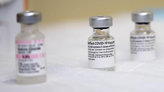 Gobierno permitiría a privados la compra de vacunas contra covid-19