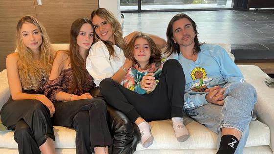 Karen Martínez y Juanes Karen Martínez y Juanes