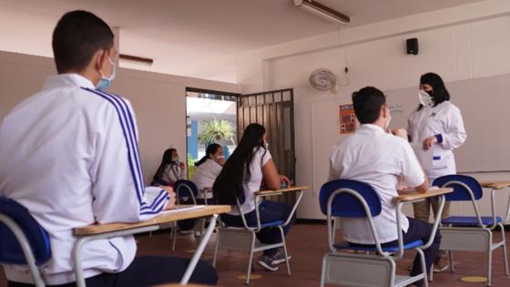 Suspenden alternancia en colegios y universidades de Bucaramanga