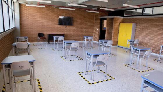 casos de Covid- 19 en colegios distritales casos de Covid- 19 en colegios distritales