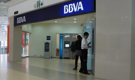 Tensión en España por masivo despido en el banco BBVA