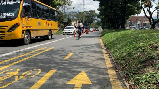 Entregan mejoras en vía temporal para ciclistas en Medellín