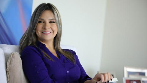 Vicky Dávila pide justicia por chuzadas y seguimientos en su contra Vicky Dávila pide justicia por chuzadas y seguimientos en su contra