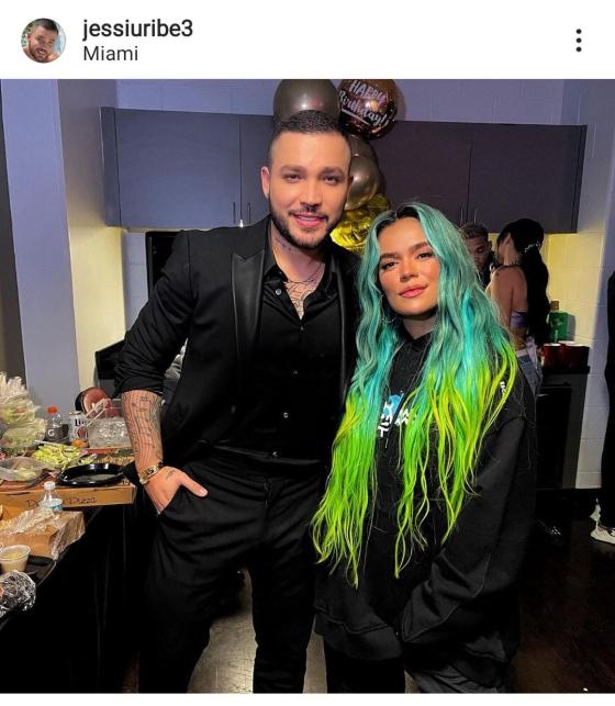 Los mensajes a Paola Jara por foto de Jessi Uribe y Karol G Los mensajes a Paola Jara por foto de Jessi Uribe y Karol G