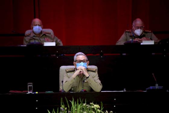 Raúl Castro renunció al liderazgo del Partido Comunista de Cuba